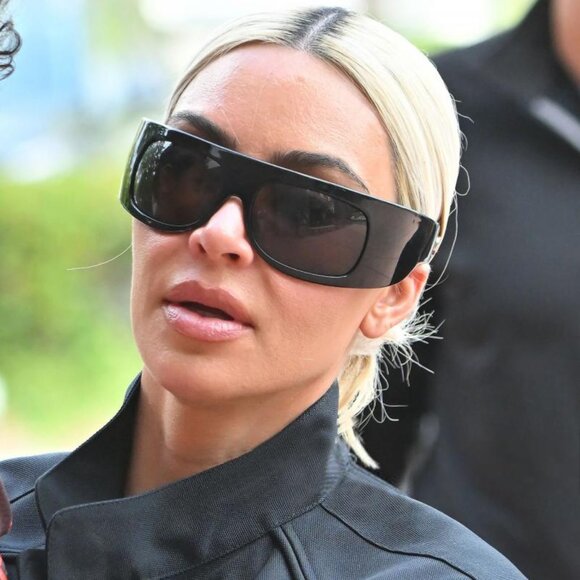 Gucci GG1633S 004 Shield Sunglasses - Black\Grey - Picture 3 of 9